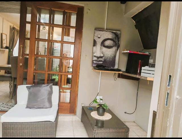 3 BEDROOM PROPERTY TO RENT IN BENDOR